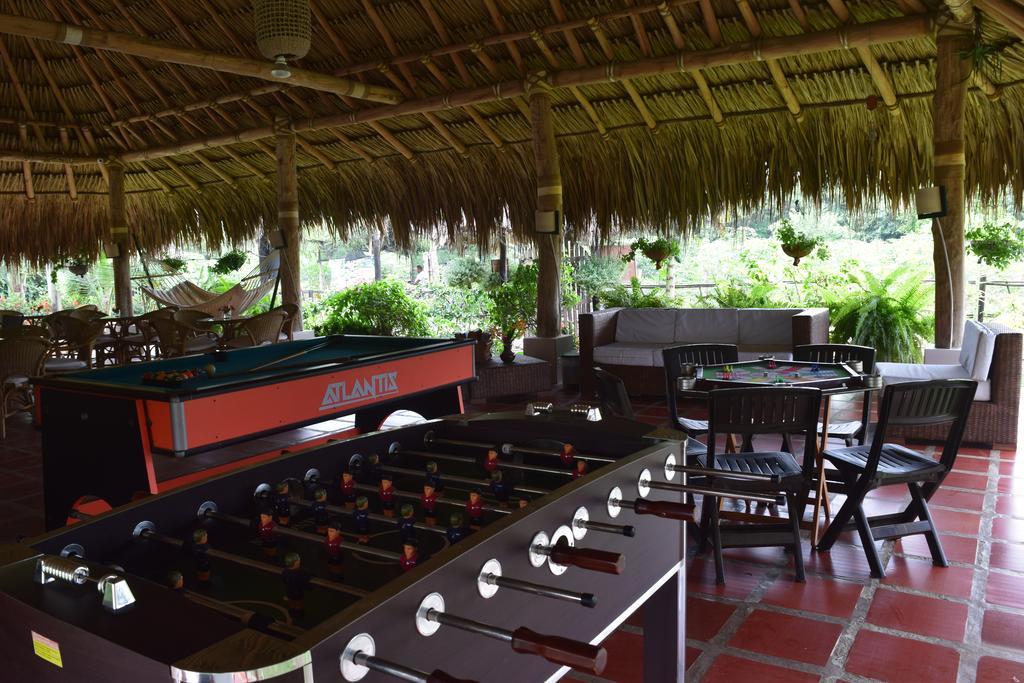Palomino Breeze Hostal Екстер'єр фото
